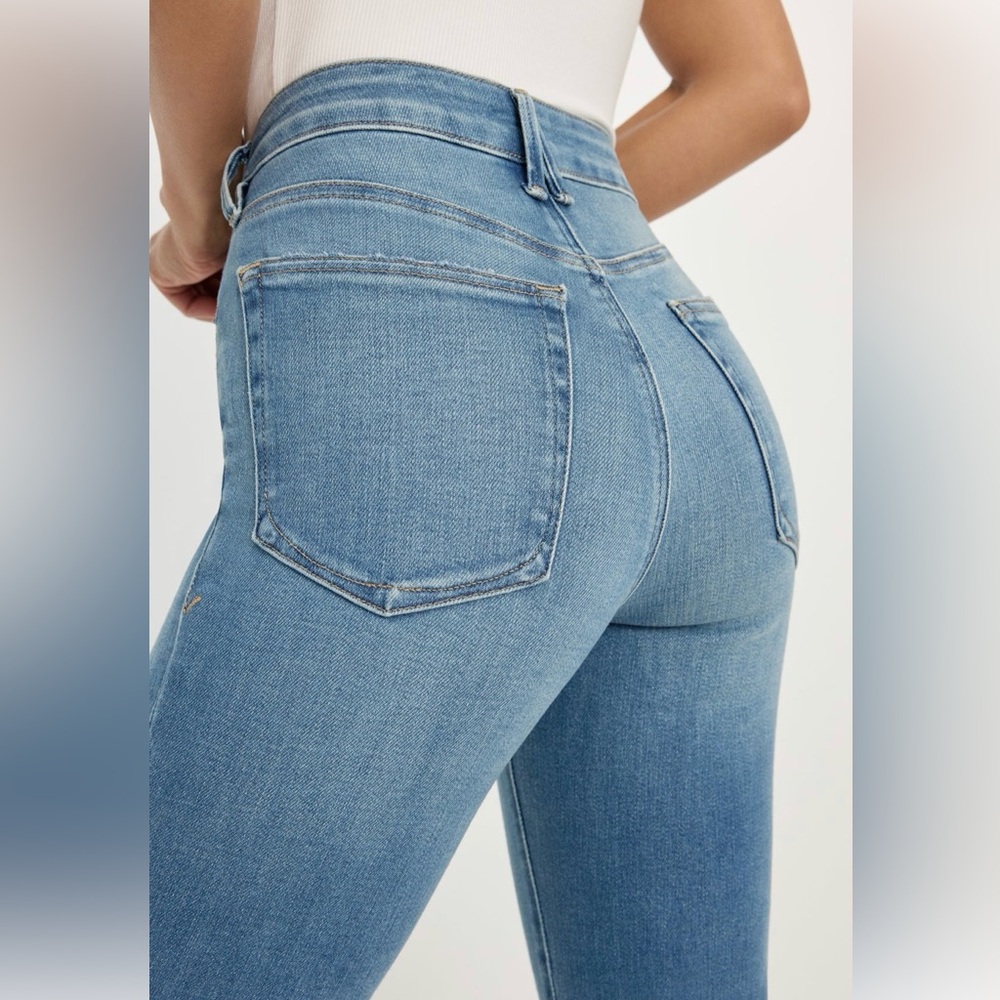 Good American straight leg jeans